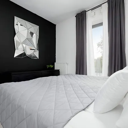 Stylish Near Pge Narodowy In By Renters Apartamento Varsóvia